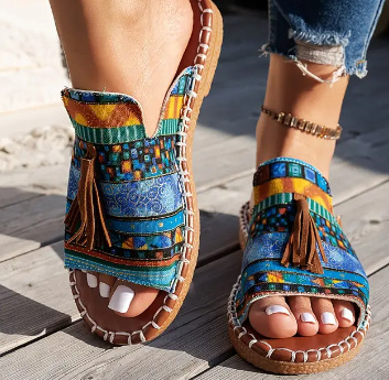 Aerelle – Lightweight & Arch-Supportive Walking Sandals