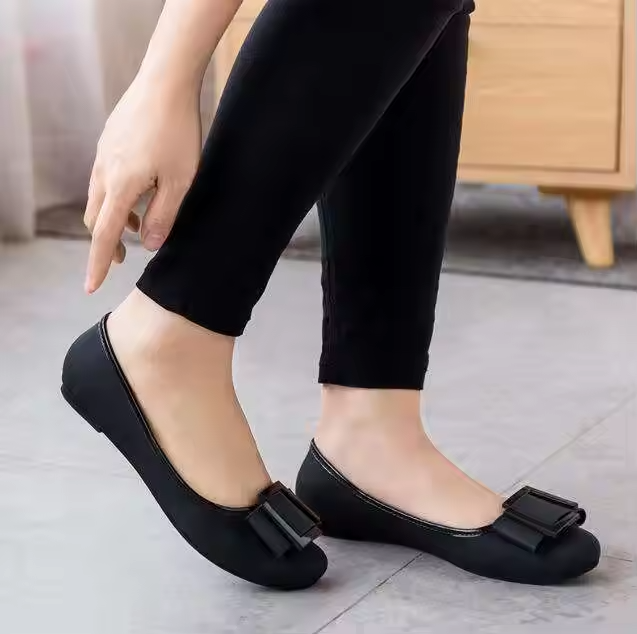 Nora Flow - Elegant & Supportive Ballerinas for Daily Comfort